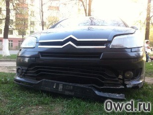 Битый автомобиль Citroen C4