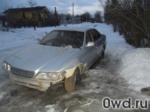 Битый автомобиль Toyota Mark II