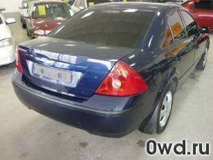 Битый автомобиль Ford Mondeo