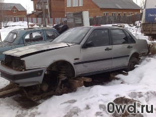 Битый автомобиль Volvo 460