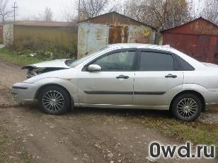 Битый автомобиль Ford Focus