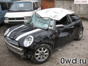 Битый автомобиль MINI Cooper