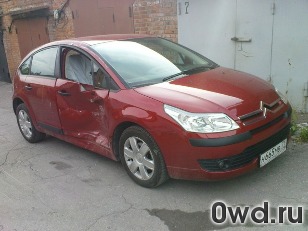 Битый автомобиль Citroen C4