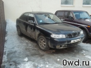 Битый автомобиль Daewoo Nubira